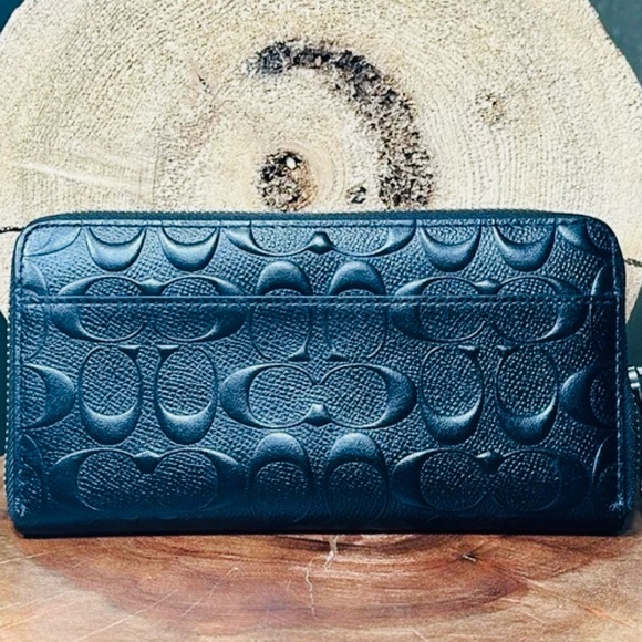 Coach Black Embossed Wallet - Picture 7 of 15